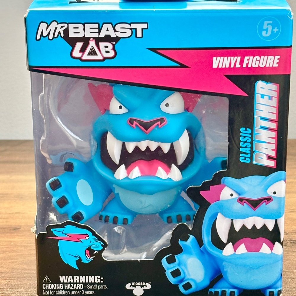 NIB MR BEAST LAB Classic Blue Panther Vinyl Toy Action Figure Moose Toys NEW